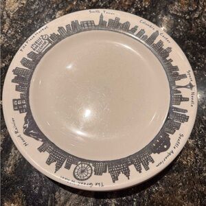 Fishs Eddy Set of 4 Seattle Urban Skyline Ceramic Dinner Plate 10”